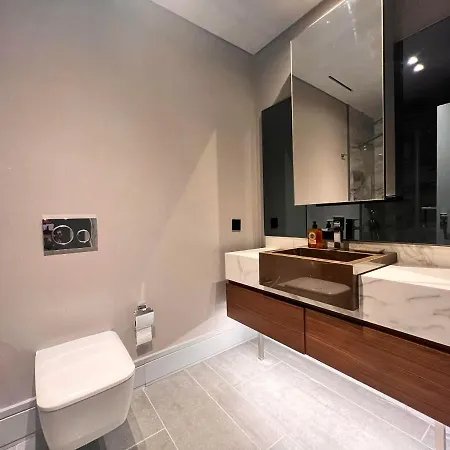 דירה Amazing Luxury Large 4 Bedroom Istinye Park 1 Min 250m2 איסטמבול
